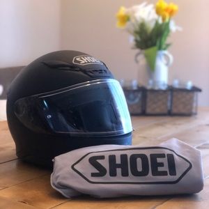 SOLD🦄SHOEI RF1200 Helmet